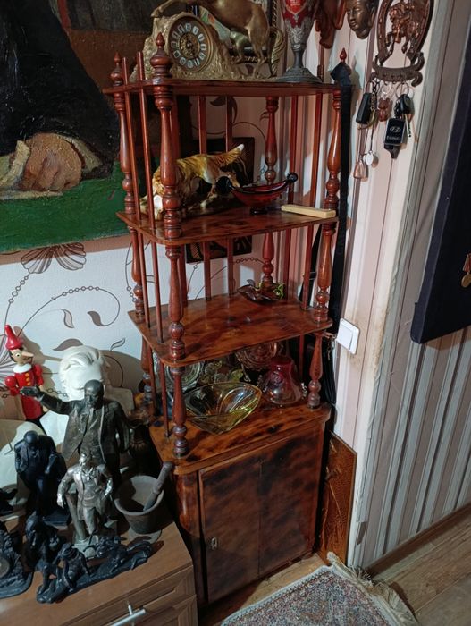 Продам этажерку дерево