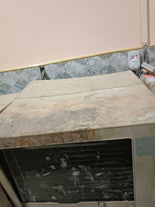 Vetrina xolodelnik, tashqi blogi alohida