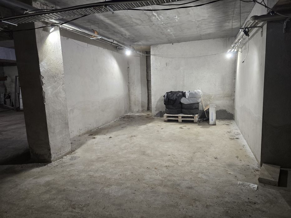 Дава се под наем Гараж / Паркомясто в София, Люлин 9 - 20 кв.м за 40.8 € - Снимка #1