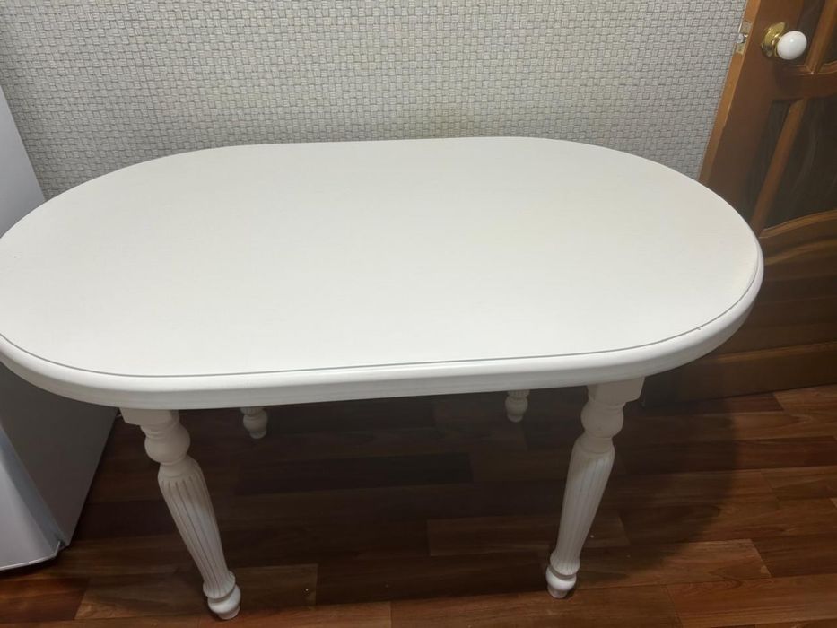 Продам стол в хорошем состоянии