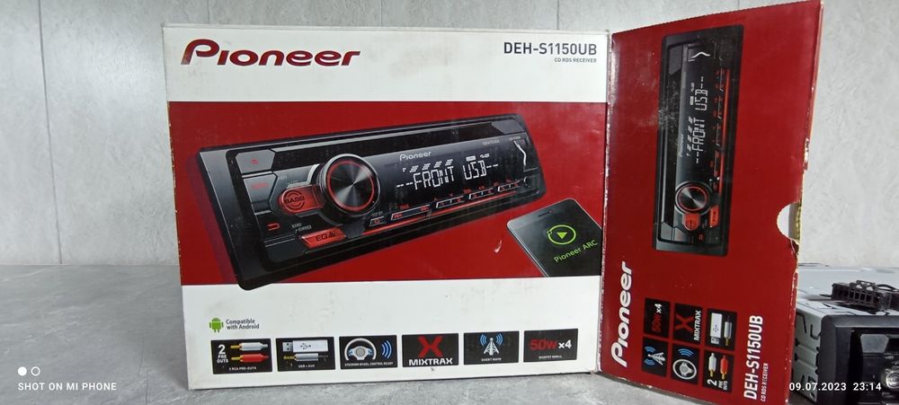 Магнитола в машину Pioneer