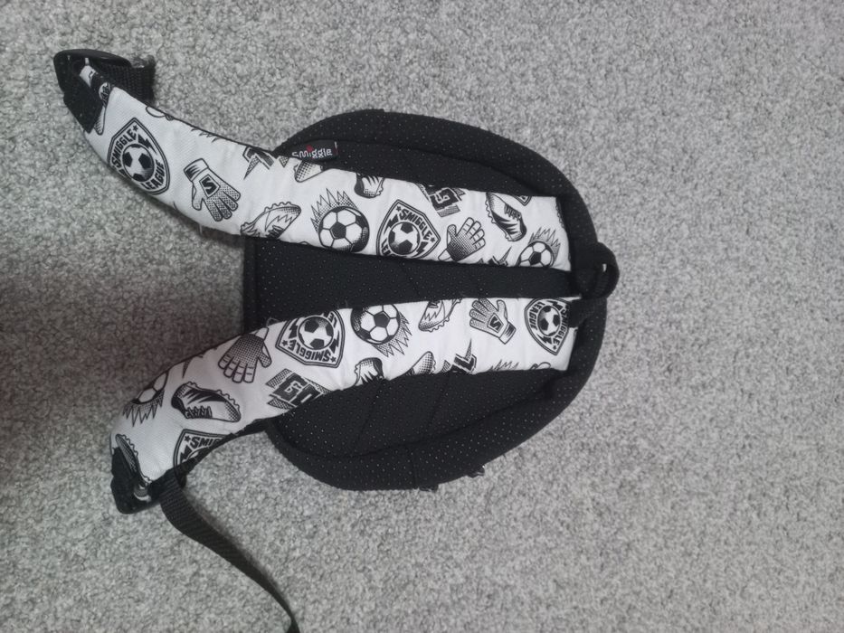 Детски дрехи DKNY и малка раница Smiggle