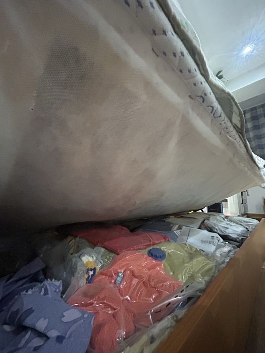 Две глови легла + ракла + матраци