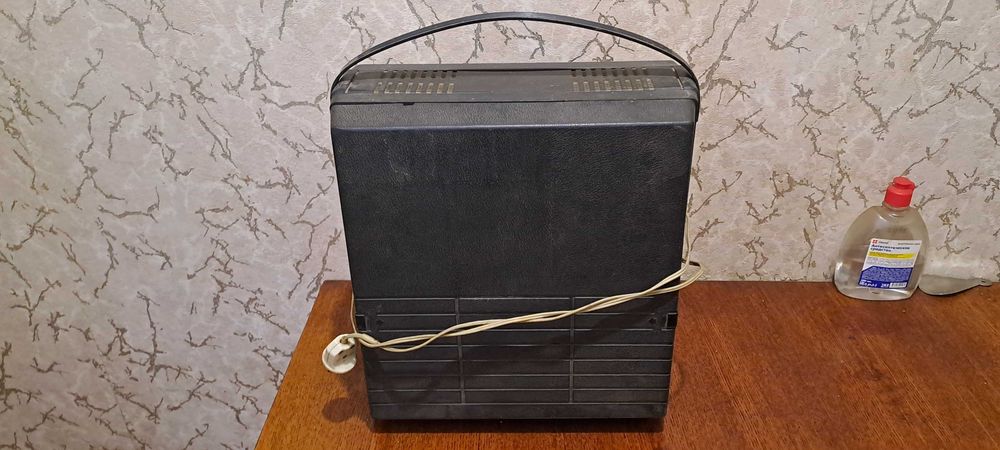 Продам катушечный магнитофон.