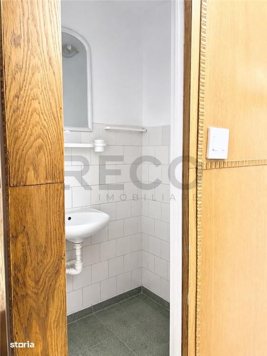 RECO Apartament spatios cu 3 camere - zona Decebal