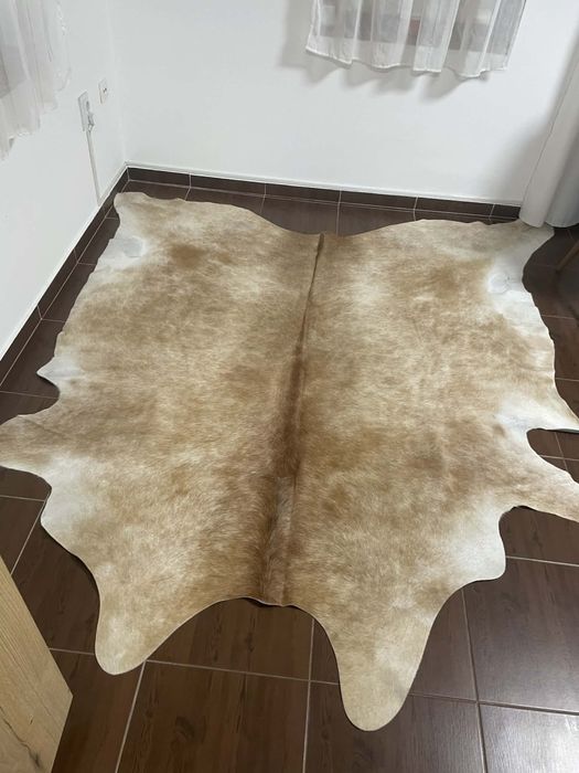 Килим от естествена телешка кожа