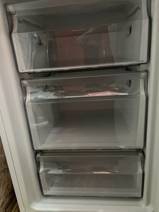 Haier вертикальный морозильник