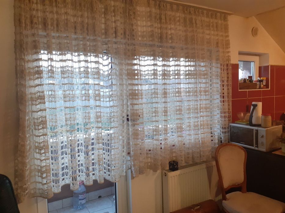 Perdea superbă țesută/croșetată din fir de lână 100%