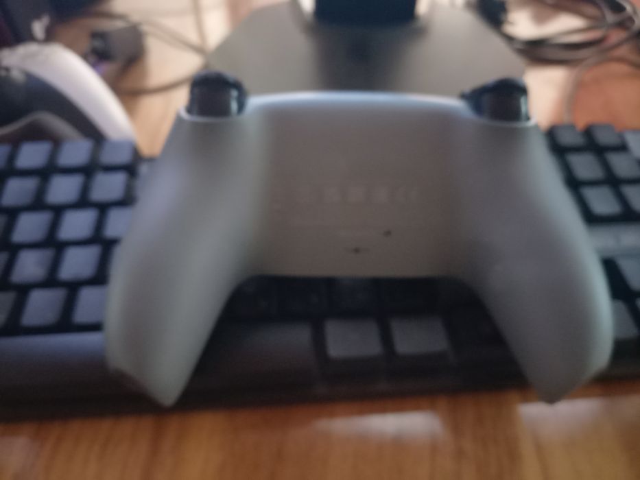 PS5 djoystik original karobka dakumenti bor. ideal tiniq holati yangi