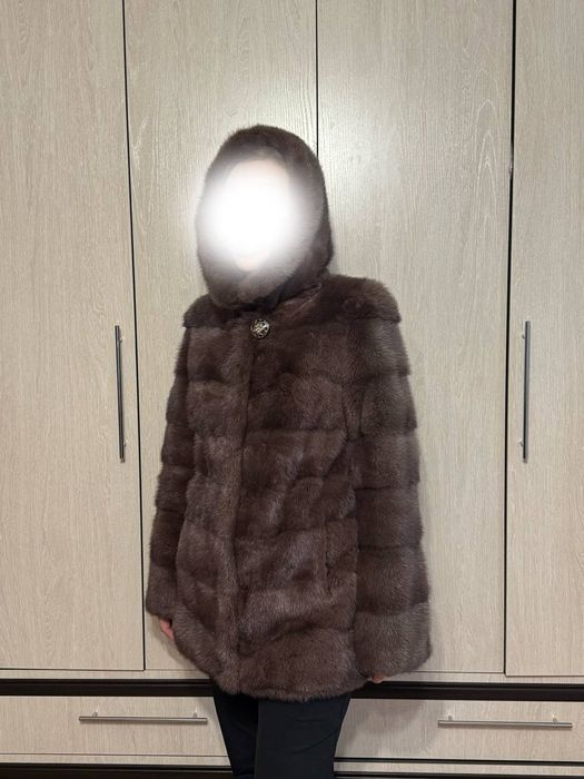 Продам норковую шубу