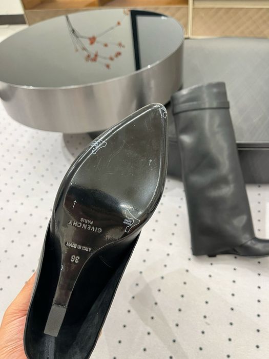 Cizme Givenchy Shark Lock