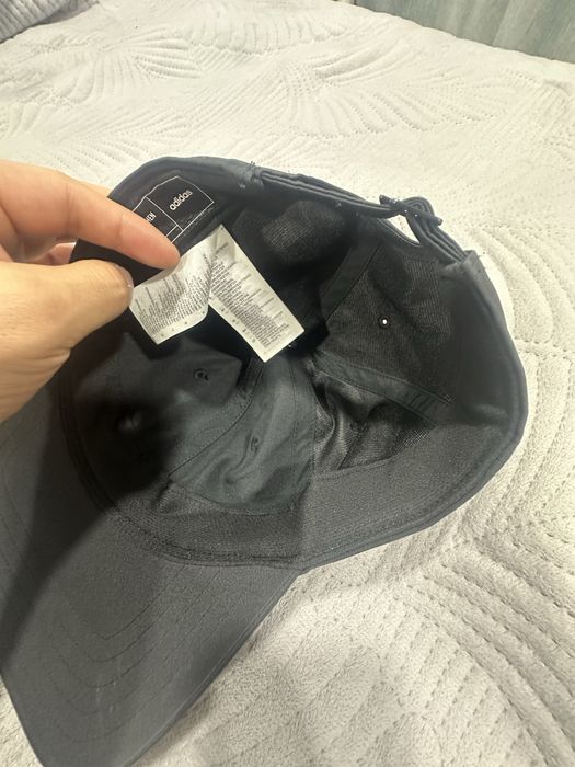 Продам кепку adidas