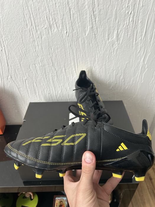 Ghete de fotbal Adidas f50 remake 2010