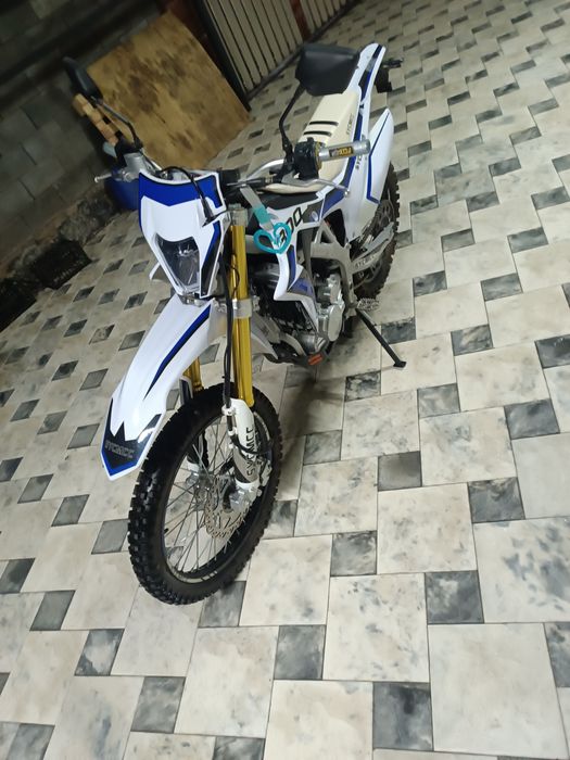 Продам индуру 300