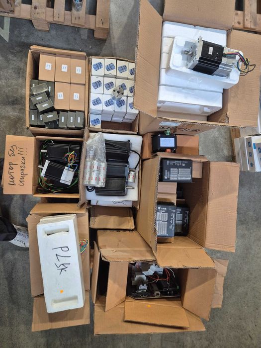 CNC драйвъри, мотори и лагери – ликвидационна разпродажба, нови!