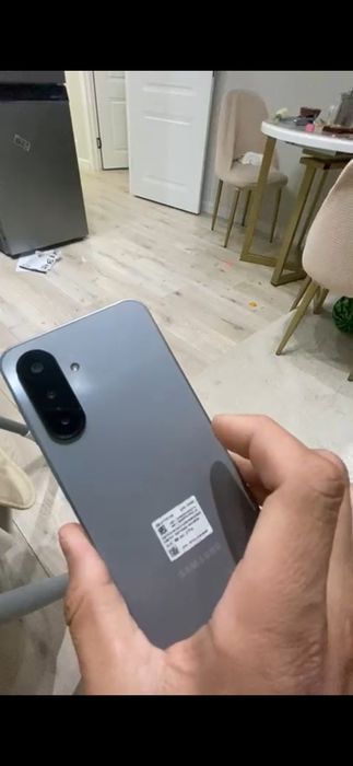 Продам Samsung A17