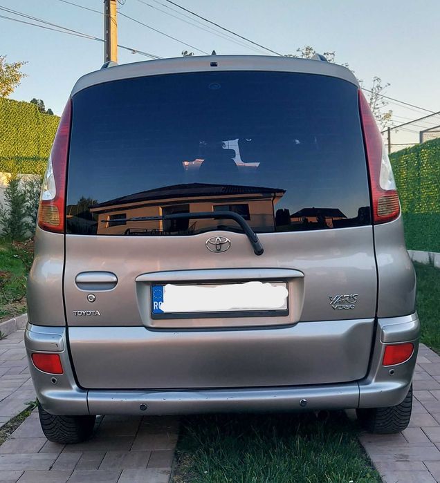 TOYOTA Yaris Verso 2004 — imagine 3