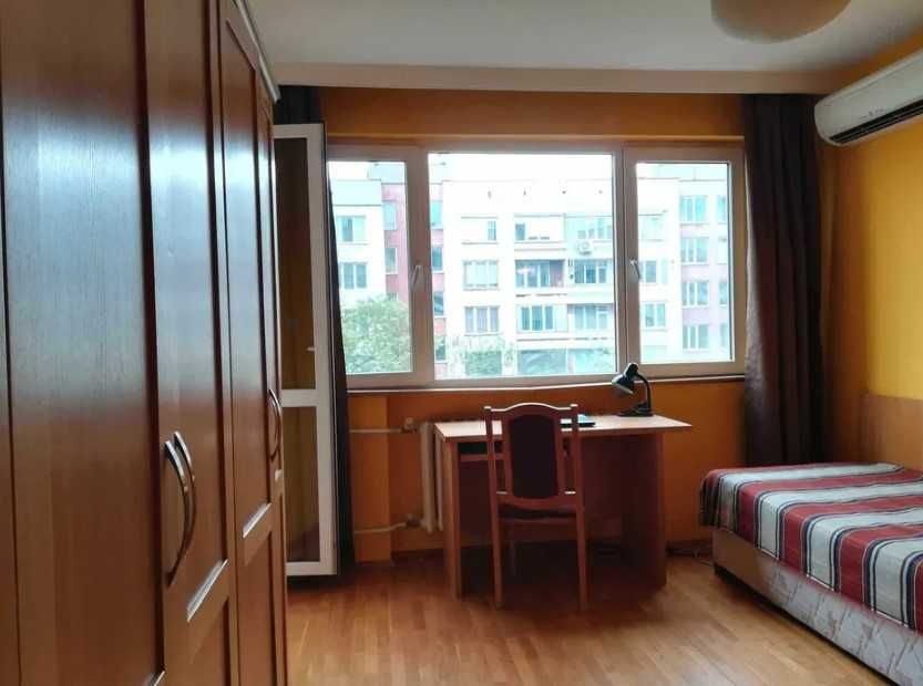 Продава се Тристаен апартамент в София, Разсадника - 85 кв.м за 2348 €/кв.м - Снимка #3