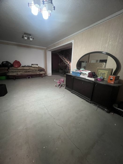 Arenda uchaska uchtepa tumani Izza maxallada 6 sotix 10 xona