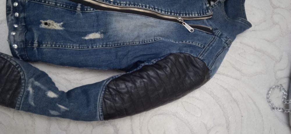 Geaca mexton imblanita cu piele naturala
