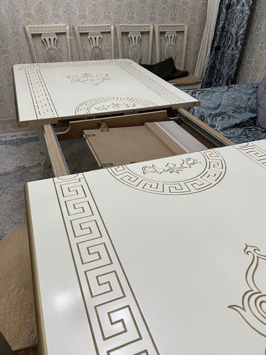 Стол гостевой