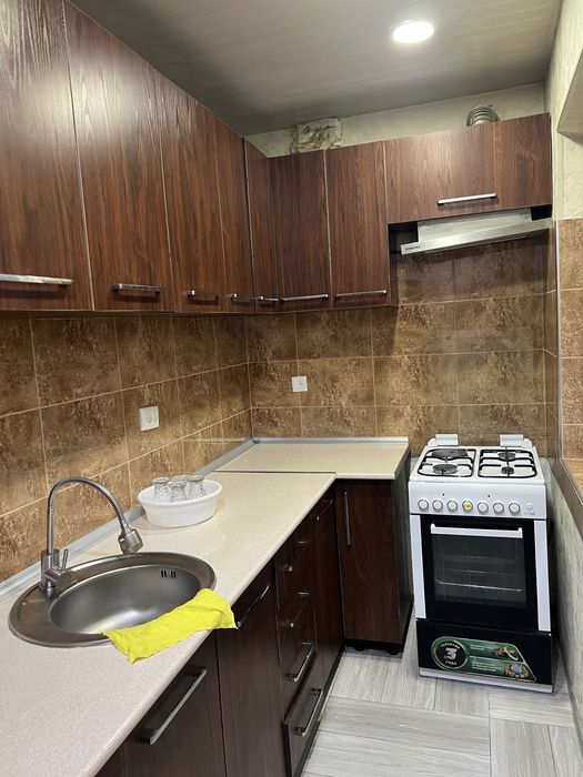 2 Крмнатная кватрира (ЕВРО РЕМОНТ )