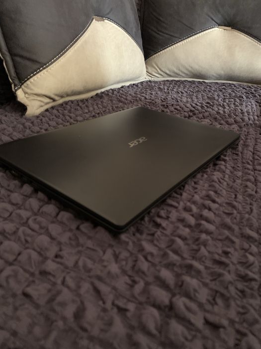 Acer i5 10210u MX230 8/256/1000