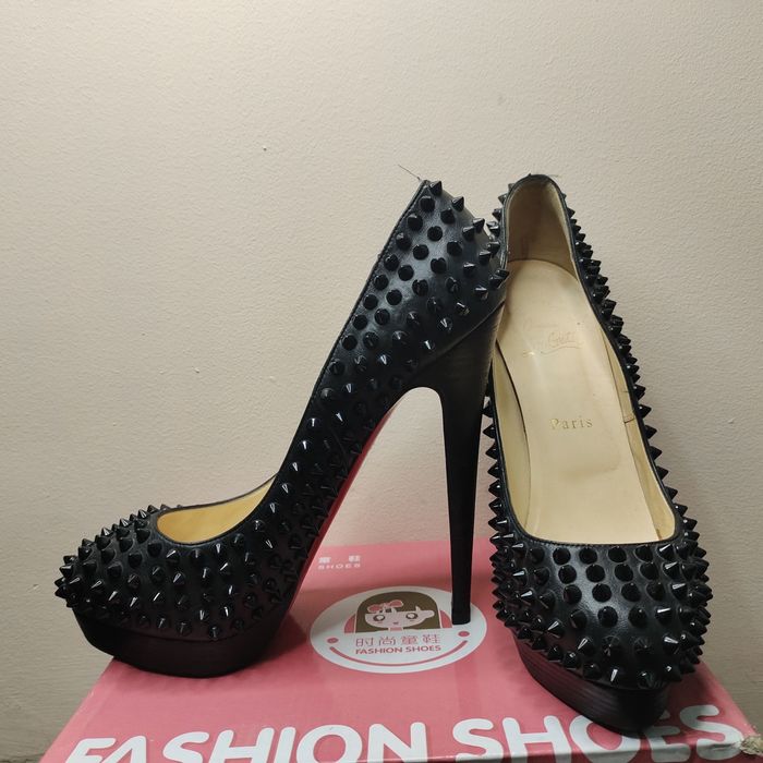 Бренд Christian Louboutin