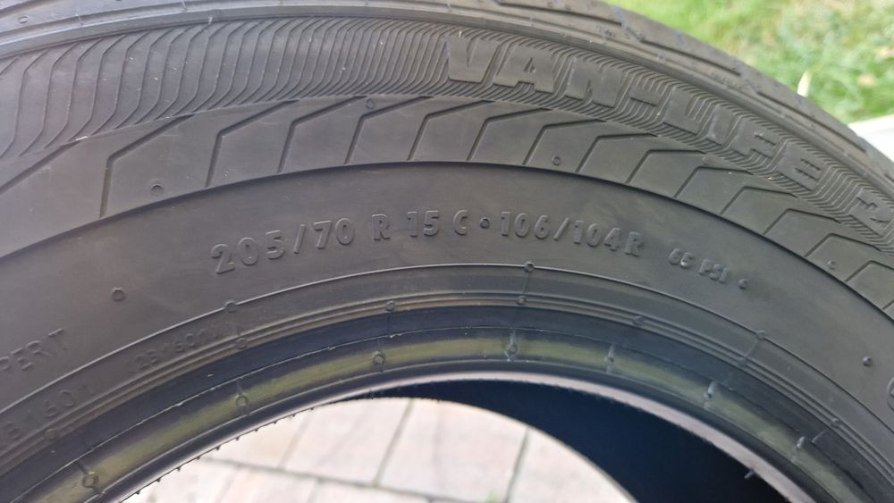 Anvelope vara 205 70 R 15 C Semperit