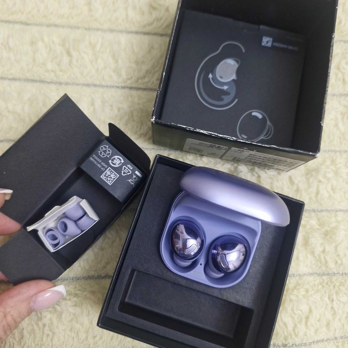 Продам наушники Galaxy Buds Pro