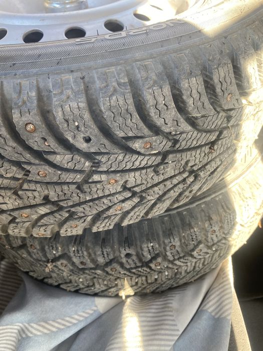 Шины с дисками 175/70/13 шипованная