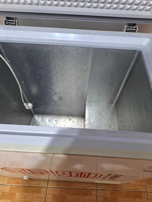 Продам морозильник.