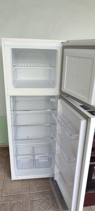 Продается холодильник Артель