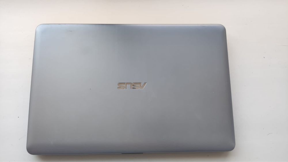 Продам ноутбук