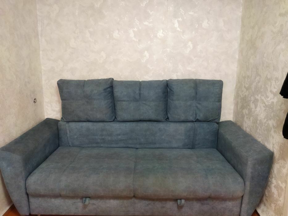 Продам диван б/у