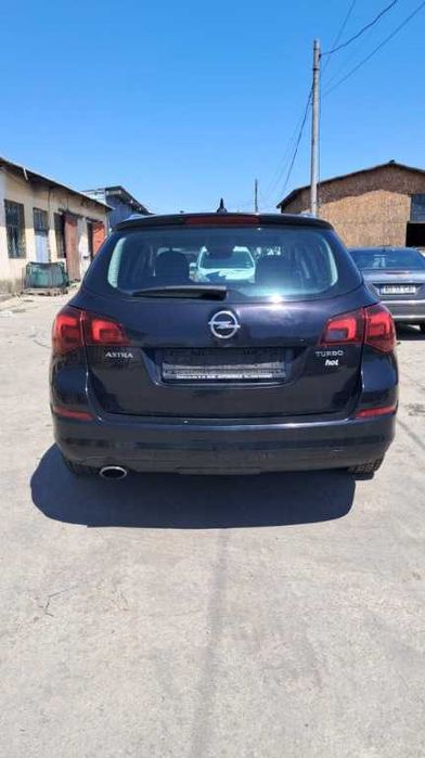 Dezmembrari Opel Astra J 1.4 Turbo A14NET ,transmisie manuala ,an 2011