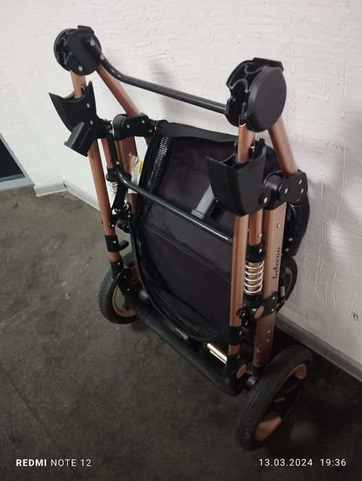 Коляска 2 в 1 для малышей до года