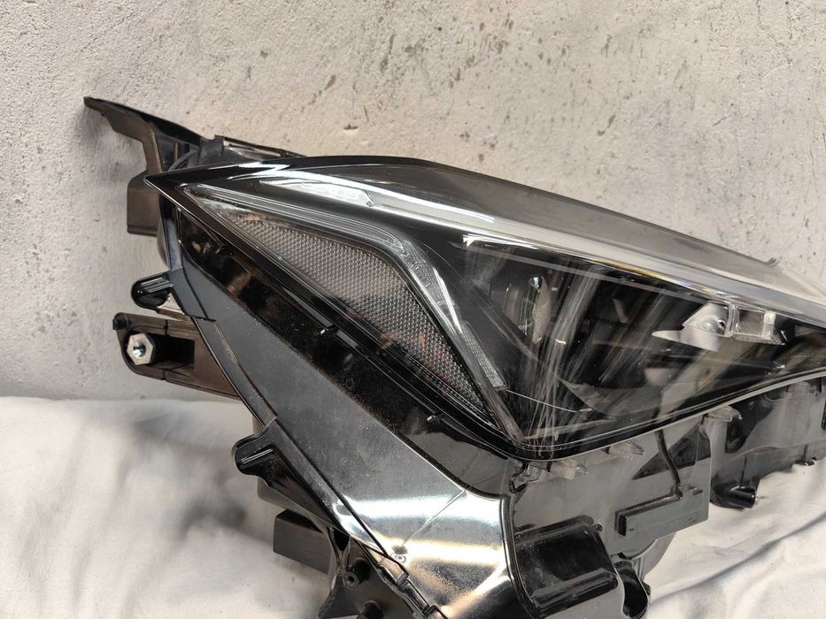Оригинален фар Лексус  Lexus UX UX250h Full Led