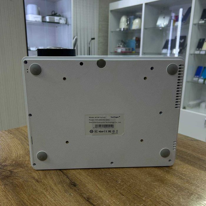 А21 / Проектор Touyinger M19K / sk156384