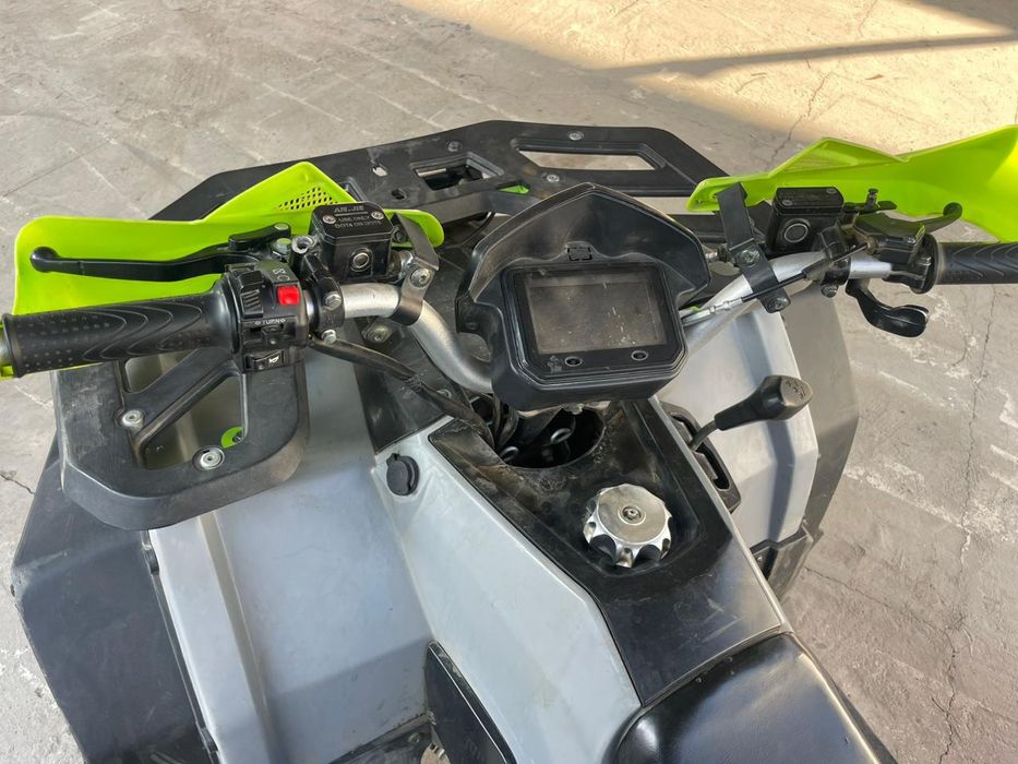 Квадроцикл в отличном состоянии