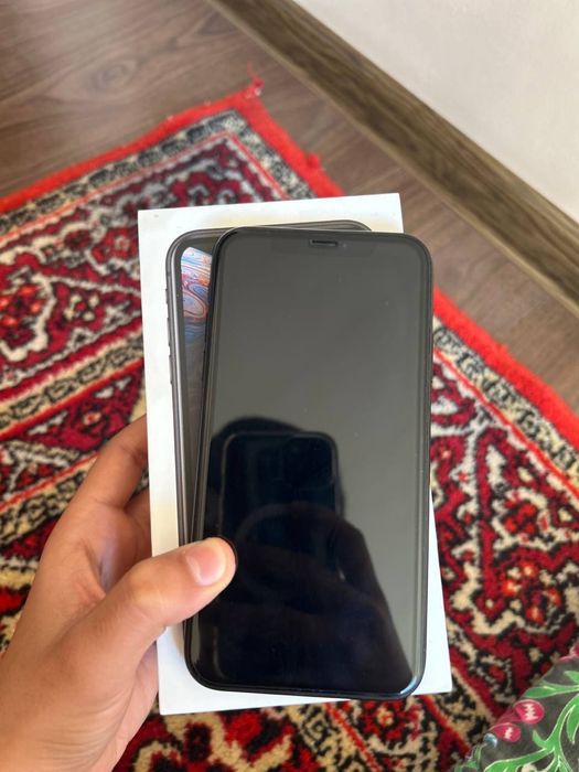 Iphone Xr sotiladi xolati idial xotira 64 gb yomks 76 karobka dak bor
