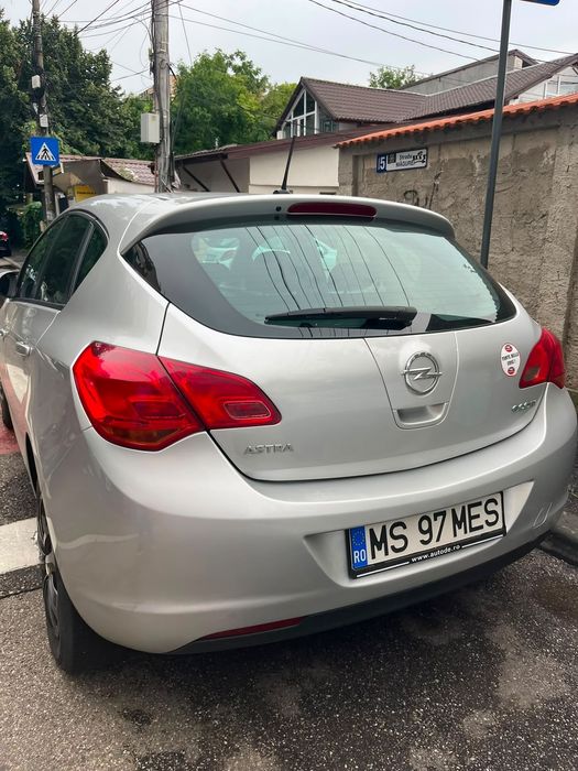OPEL Astra 2010 — imagine 4
