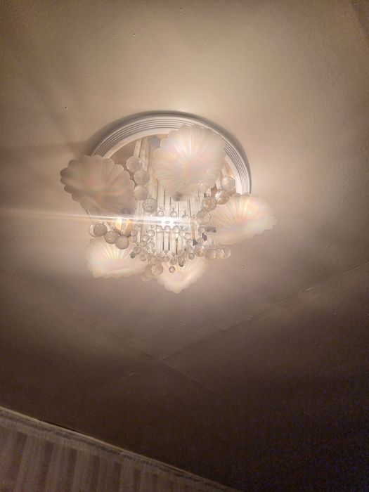 Люстры для гостиной