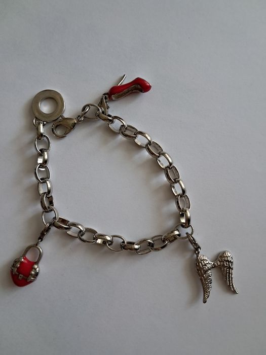 Дамска гривна с висулки