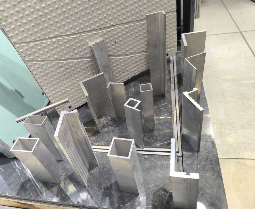 Алюминиевые листы и профиля ,трубы оптом