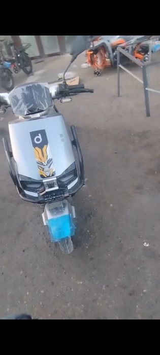 Мопед электроный