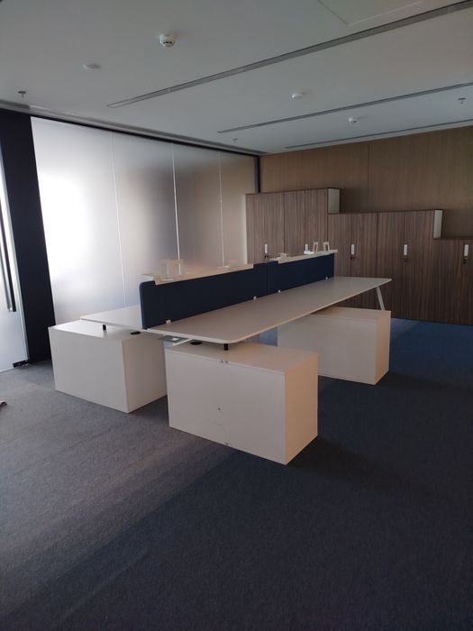 Разборка Сборка ремонт мебели переезд квартир и офисов мебельщик