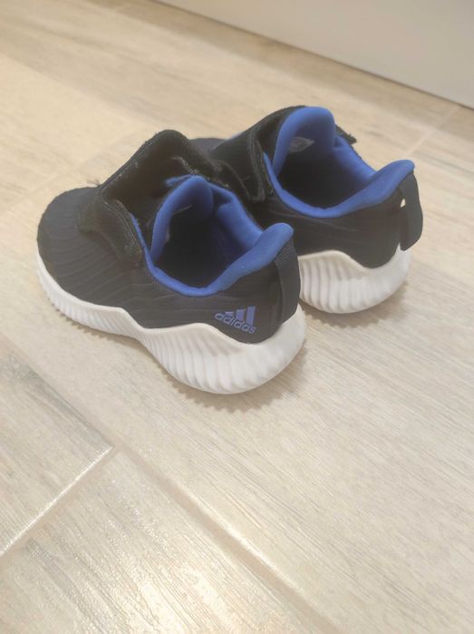 Vând încălțăminte sport copii, Adidas, mărimea 21