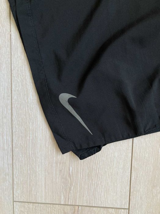 Найк Nike Challenger Dri Fit мъжки къси панталони къс панталон шорти размер L
