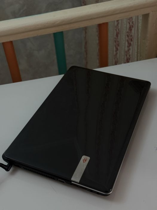 Продам ноутбук Packard Bell ENTE11HC